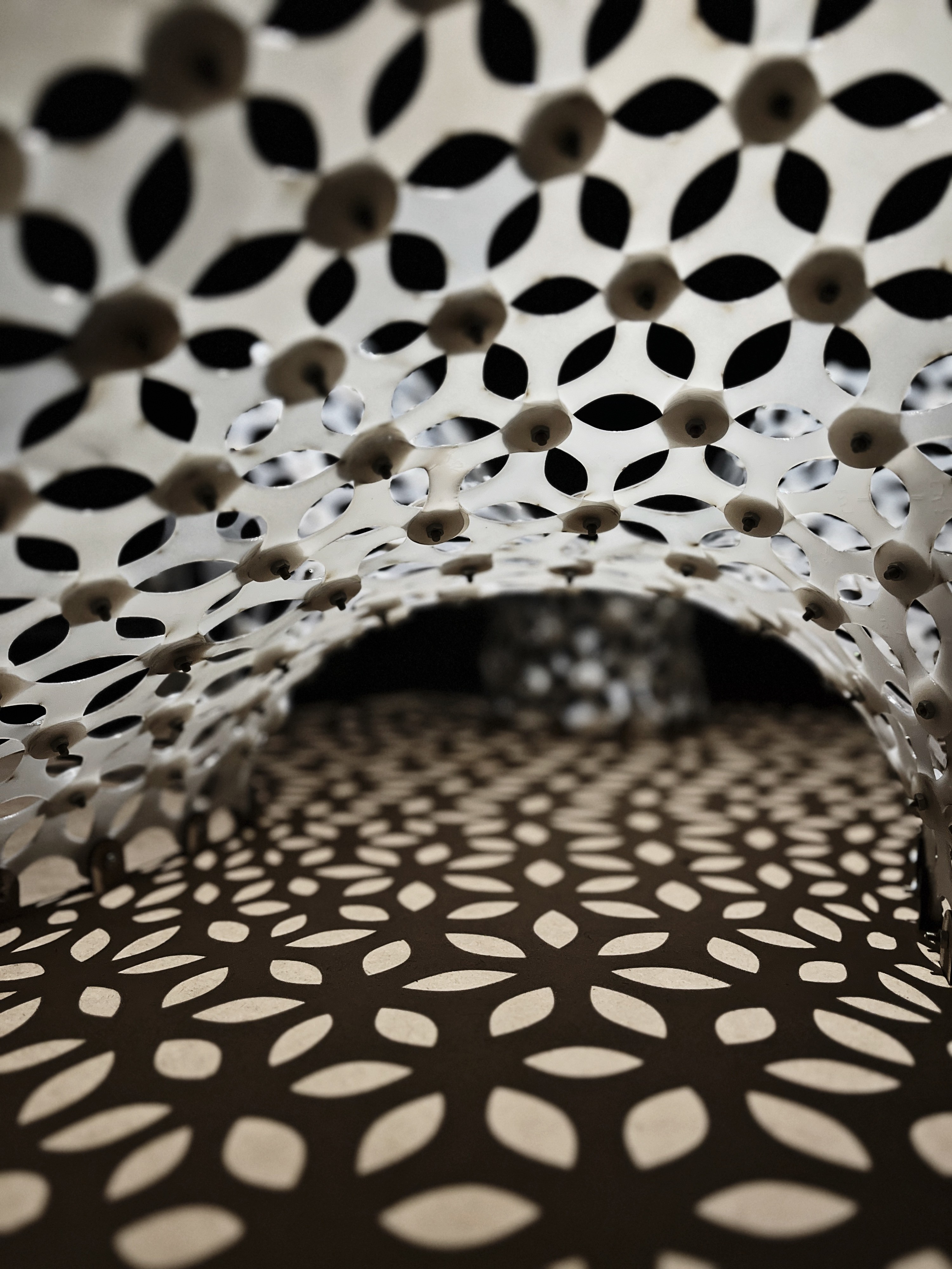 Bending Active Structures